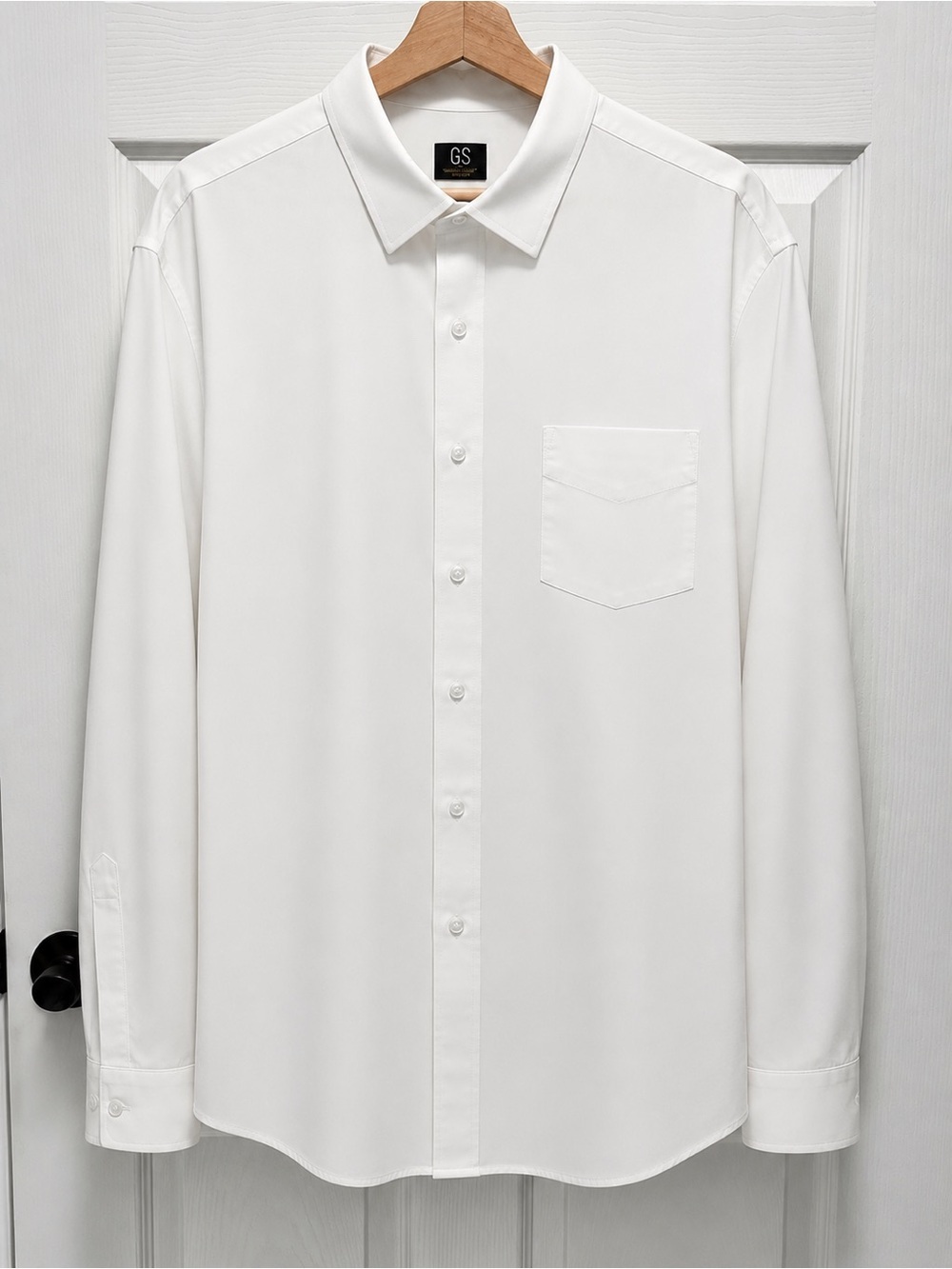 GS Men's White Long-Sleeve Button-Up Dress Shirt - Classic Pocket Style - Picture 2 of 3